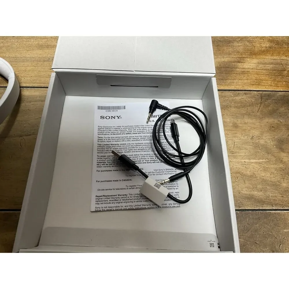 Sony WH-CH720N Wireless Noise Canceling Headphones Bluetooth White.